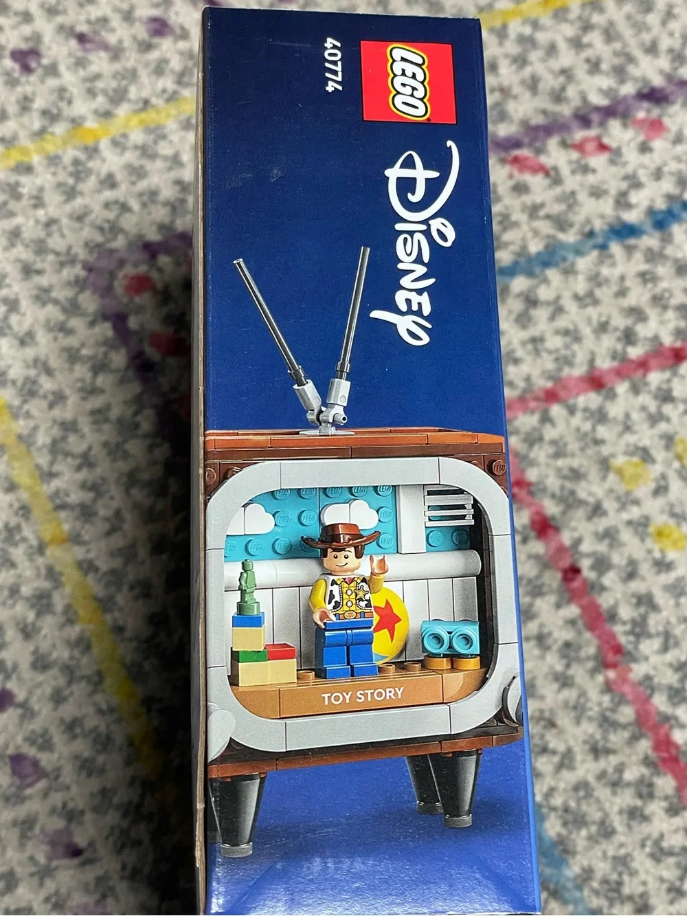 LEGO Disney Classic Animation Scene TV Set - Disney - Toy Story - Lion King